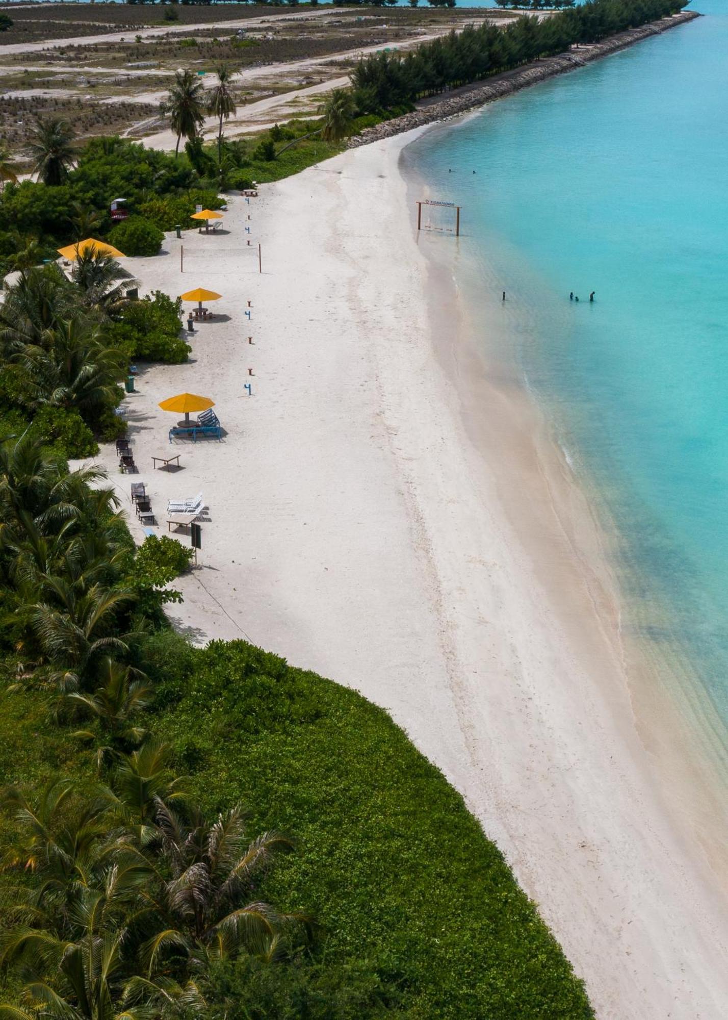 Blue Wave Hotel Maldives For Surf, Fishing And Beach Kudahuvadhoo Exterior foto