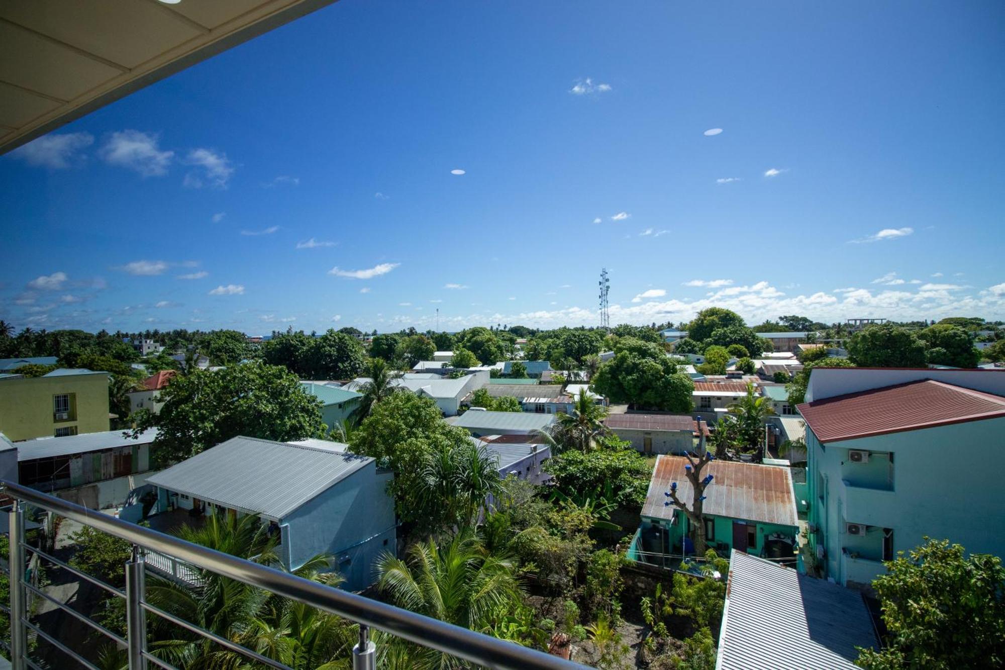 Blue Wave Hotel Maldives For Surf, Fishing And Beach Kudahuvadhoo Exterior foto